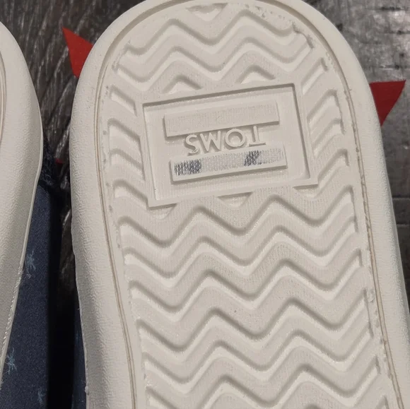 Snow White TOMS Limited Edition - Picture 11 of 14